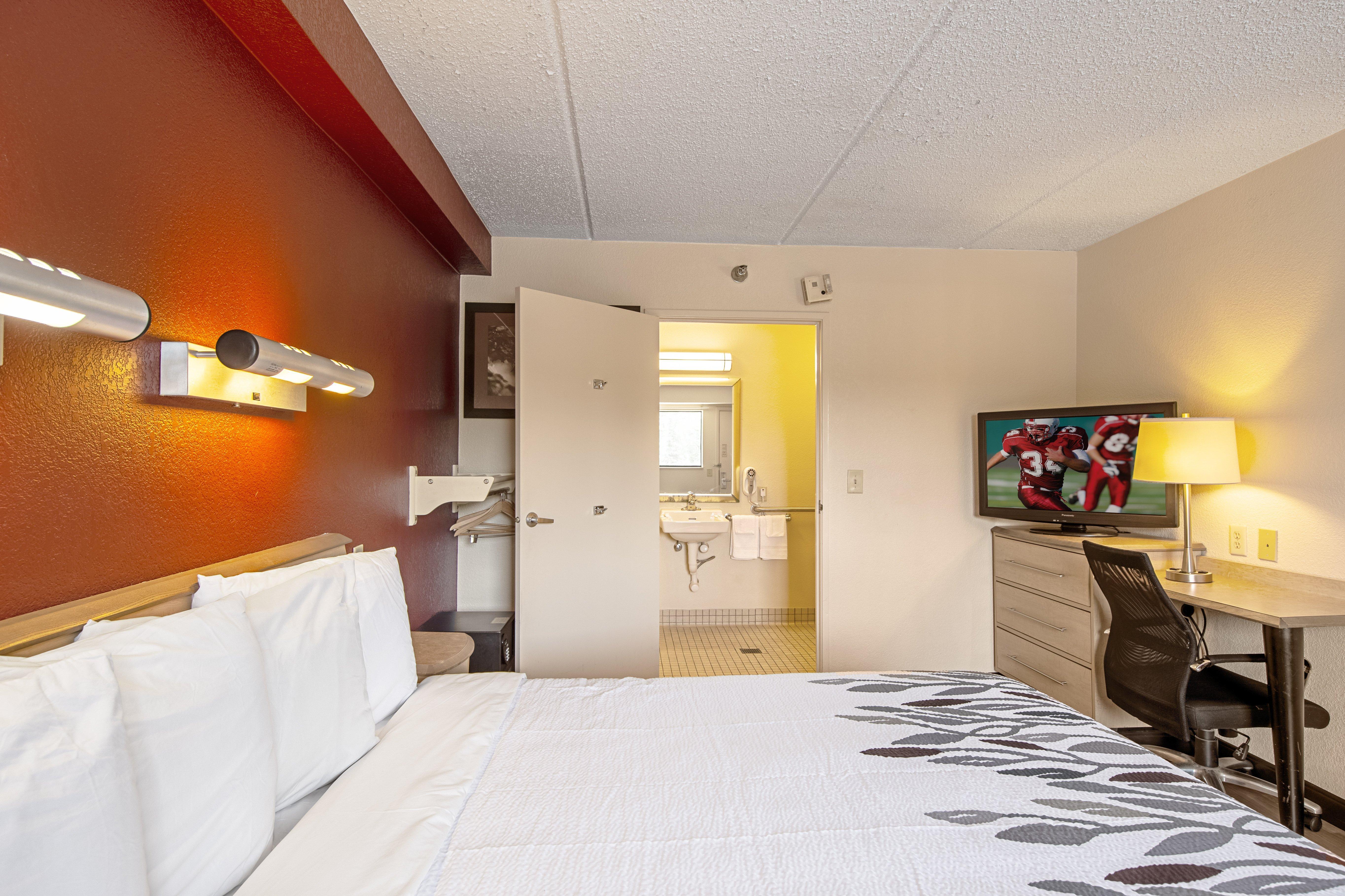 Red Roof Inn Florence - Civic Center Εξωτερικό φωτογραφία